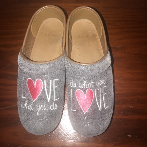 Dansko Shoes - Dansko Clogs